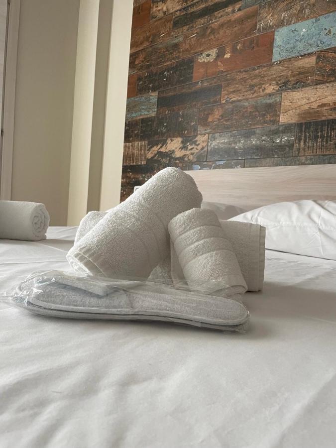 B&B New Paris & Suite Taranto Exterior foto