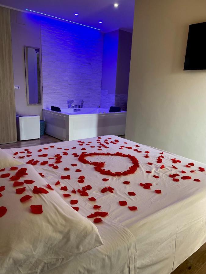 B&B New Paris & Suite Taranto Exterior foto